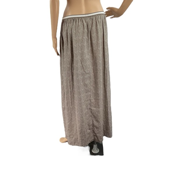 Old Navy Khaki Combo Chevron Dot Maxi Skirt Elastic Waist Size M - Picture 5 of 7